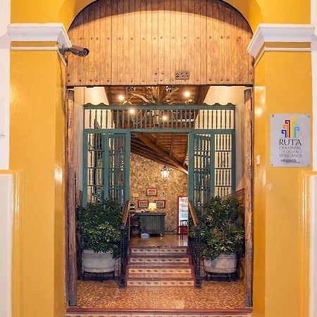 Hotel La Posada Del Doctor เลออน ภายนอก รูปภาพ