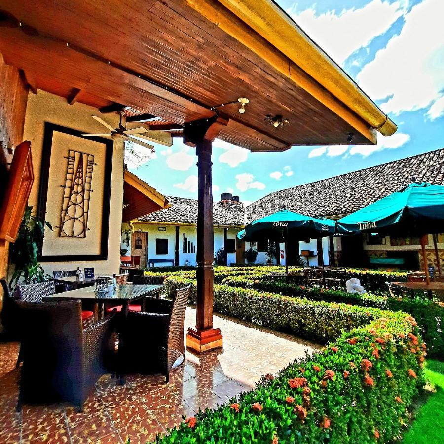 Hotel La Posada Del Doctor เลออน ภายนอก รูปภาพ
