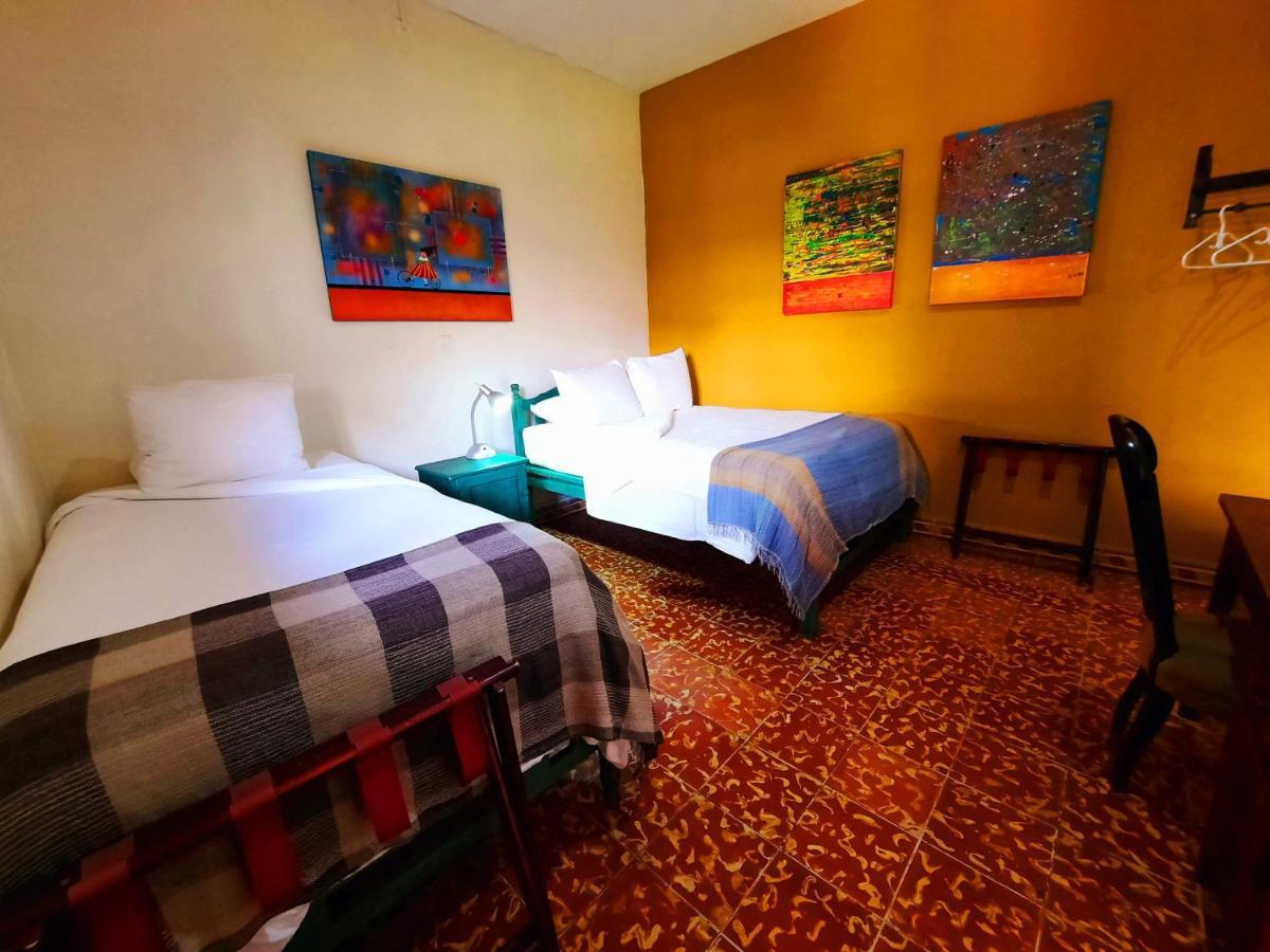 Hotel La Posada Del Doctor เลออน ภายนอก รูปภาพ