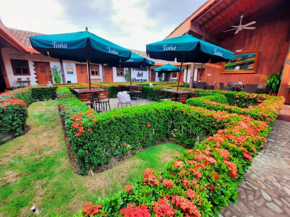 Hotel La Posada Del Doctor เลออน ภายนอก รูปภาพ