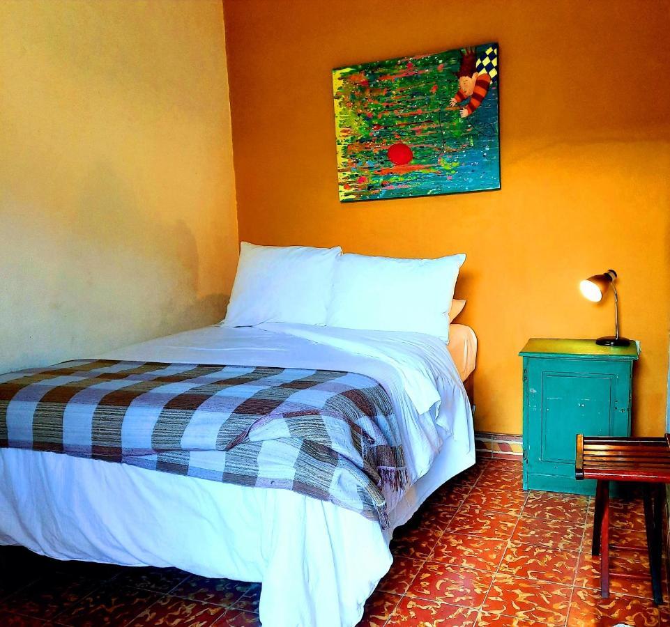 Hotel La Posada Del Doctor เลออน ภายนอก รูปภาพ