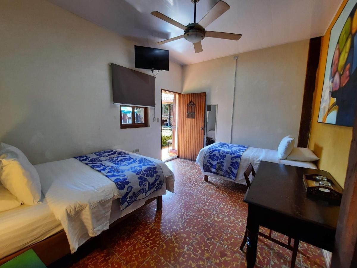 Hotel La Posada Del Doctor เลออน ภายนอก รูปภาพ