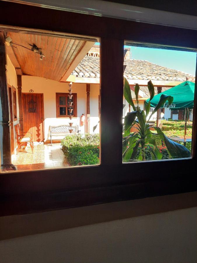 Hotel La Posada Del Doctor เลออน ภายนอก รูปภาพ