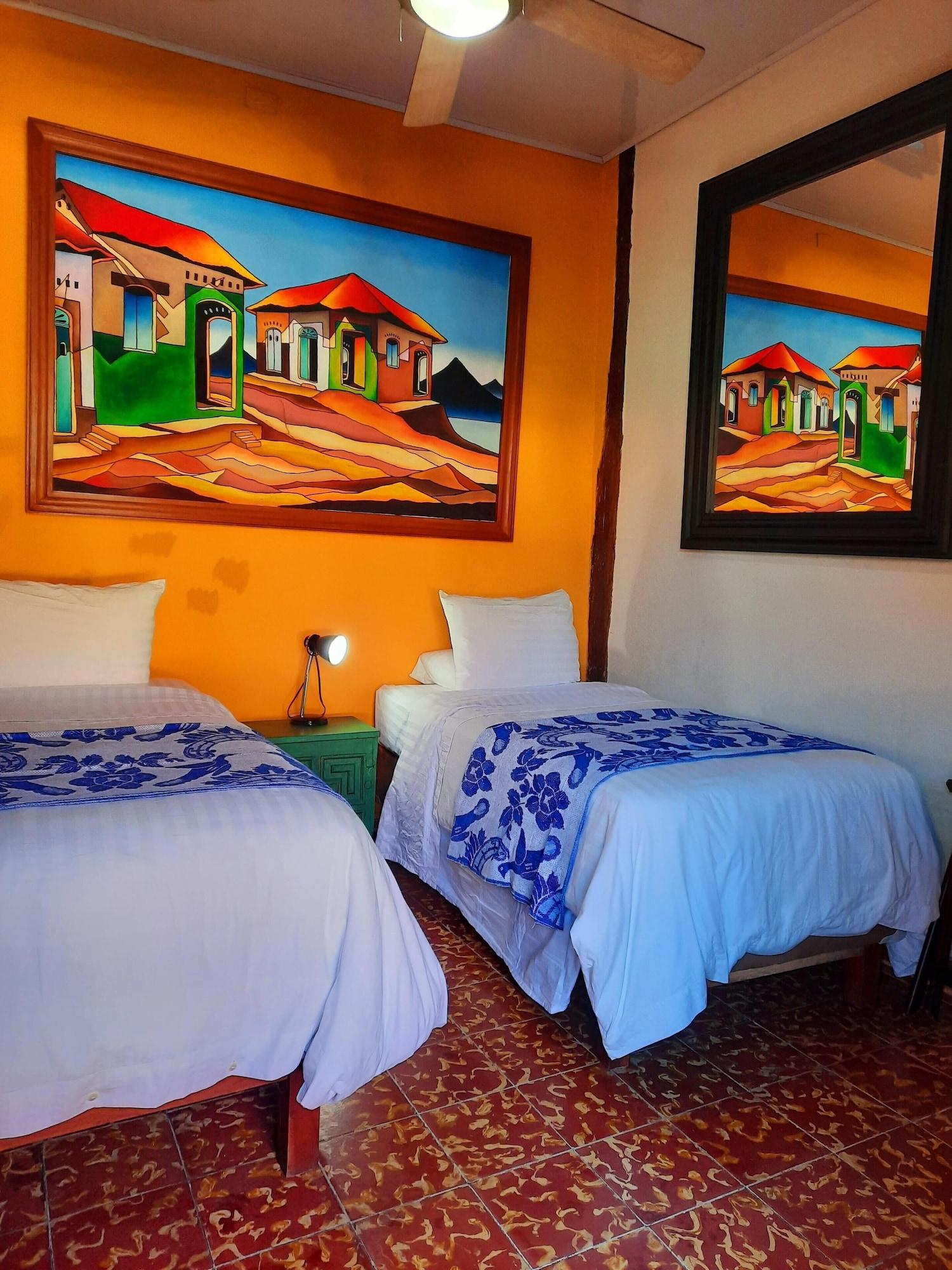 Hotel La Posada Del Doctor เลออน ภายนอก รูปภาพ