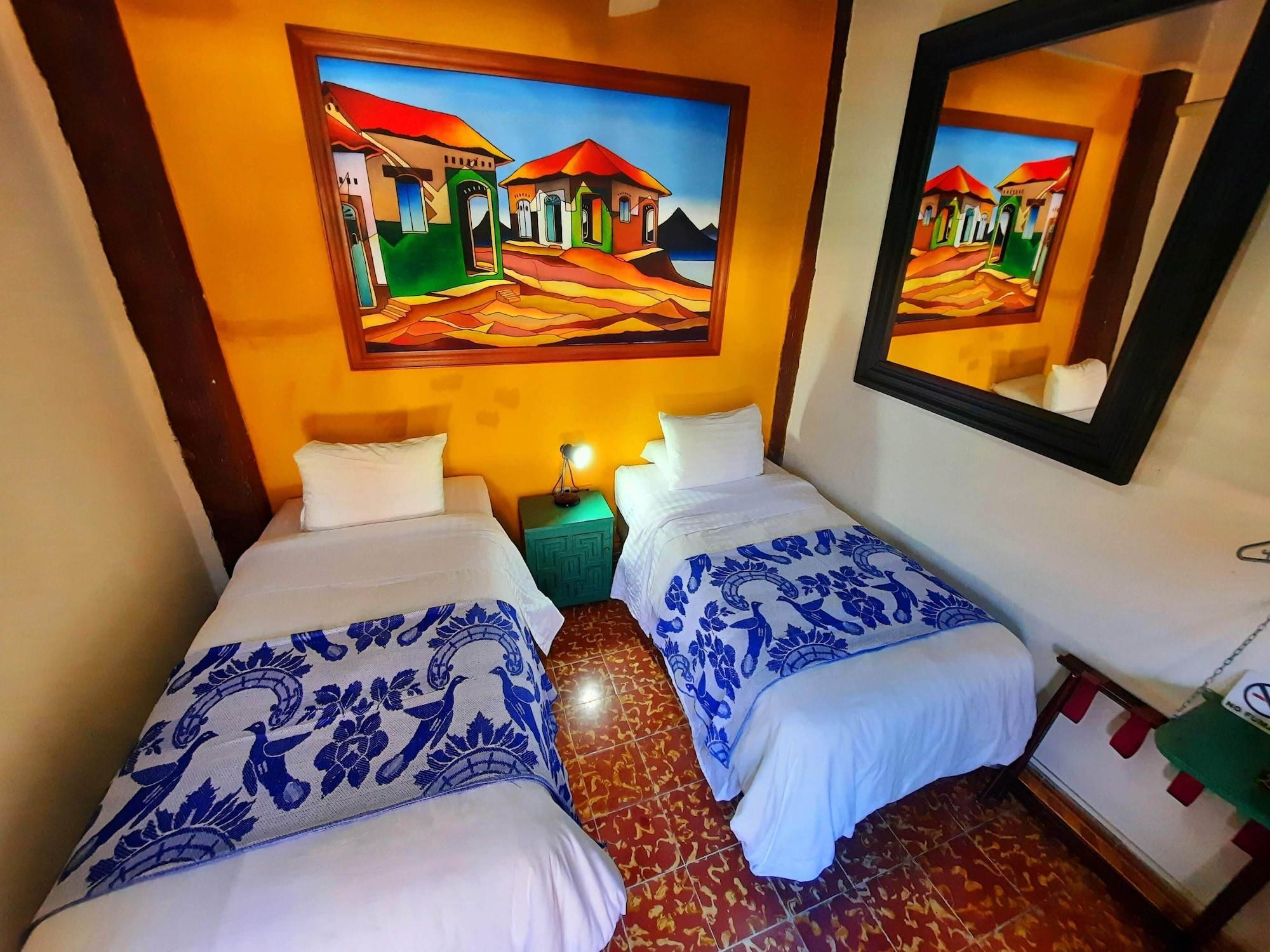 Hotel La Posada Del Doctor เลออน ภายนอก รูปภาพ