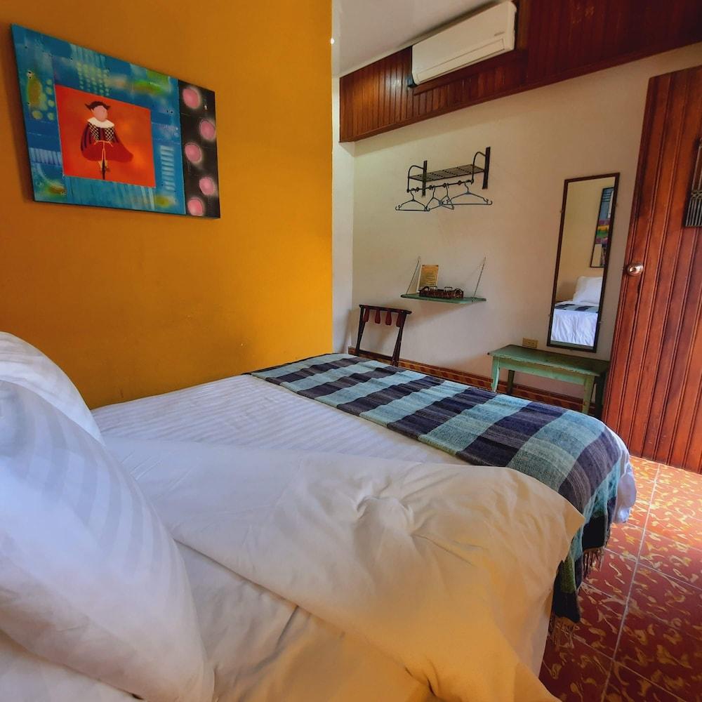 Hotel La Posada Del Doctor เลออน ภายนอก รูปภาพ